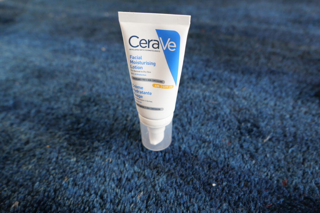 CeraVe Facial Moisturising Lotion SPF25 Review Two Roaming Werners